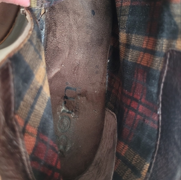 Born Women's Menswear-Inspired Dark Brown Distressed Chaval Booties - Size 9.5 - Picture 12 of 15